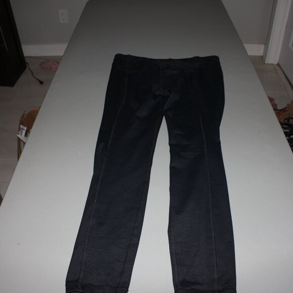 Black Under Armour Athletic Pants Size Medium Or Large ? - Picture 4 of 5